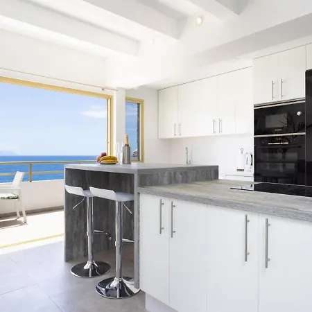 Duplex Moderno De Lujo Con Terraza, Vista Al Mar Y Wi-fi 600 Mb - Es-279-10 Apartman